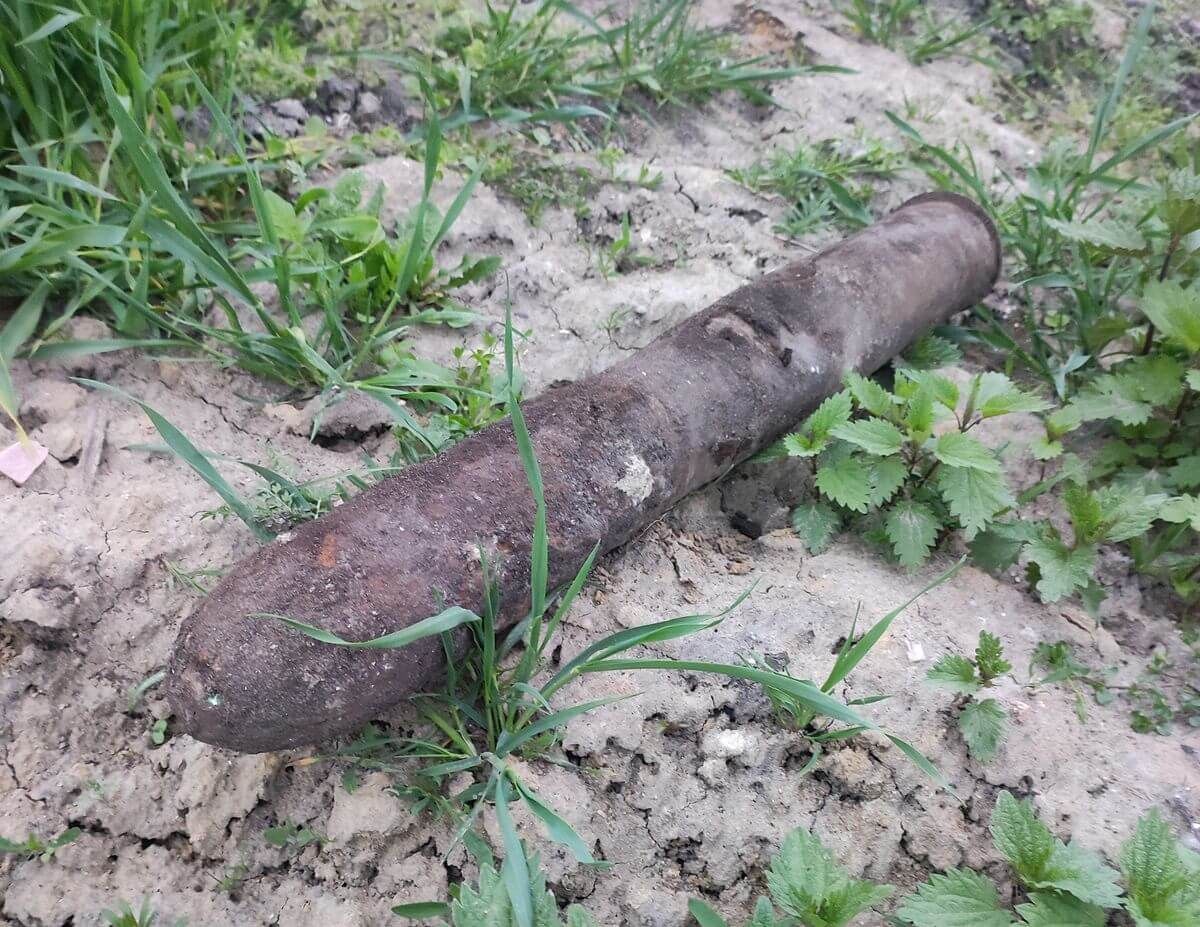 Niewybuch znaleziony podczas prac polowych