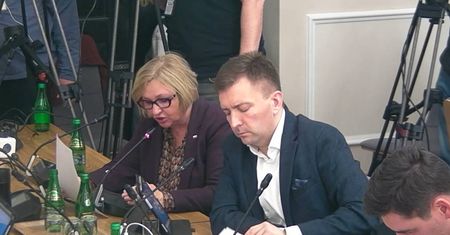 Gorąco na komisji w Sejmie. "Czy pan poseł już chciałby iść spać?"