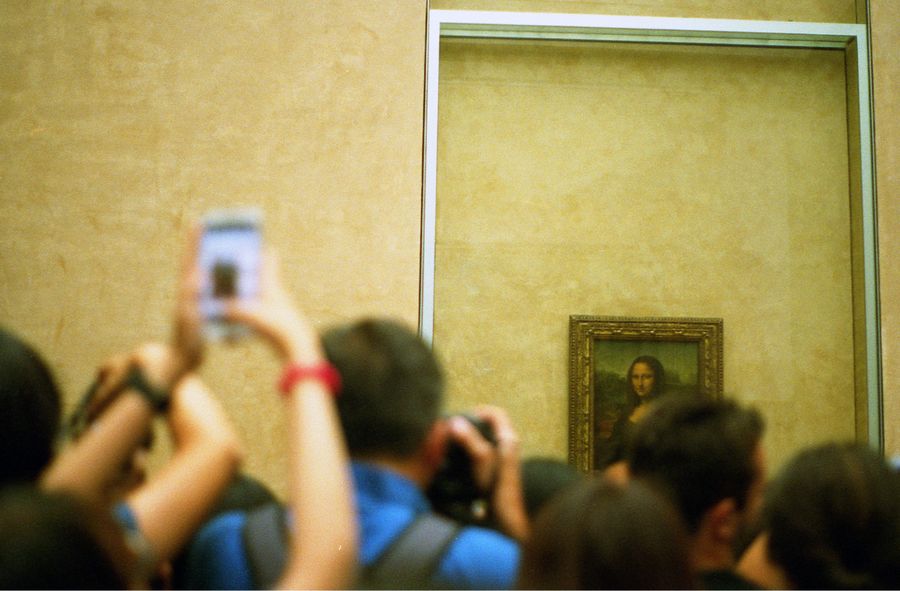 6 Times When the Mona Lisa  Became Victim of Vandalism and Theft