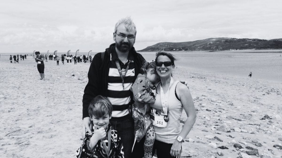 47-latek cierpiał na bóle głowy. Lekarze znaleźli w jego mózgu glejaka