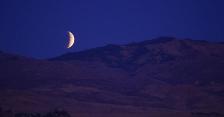 Zaćmienie Księżyca 2022 i niezwykła pełnia. To początek astronomicznych atrakcji w listopadzie