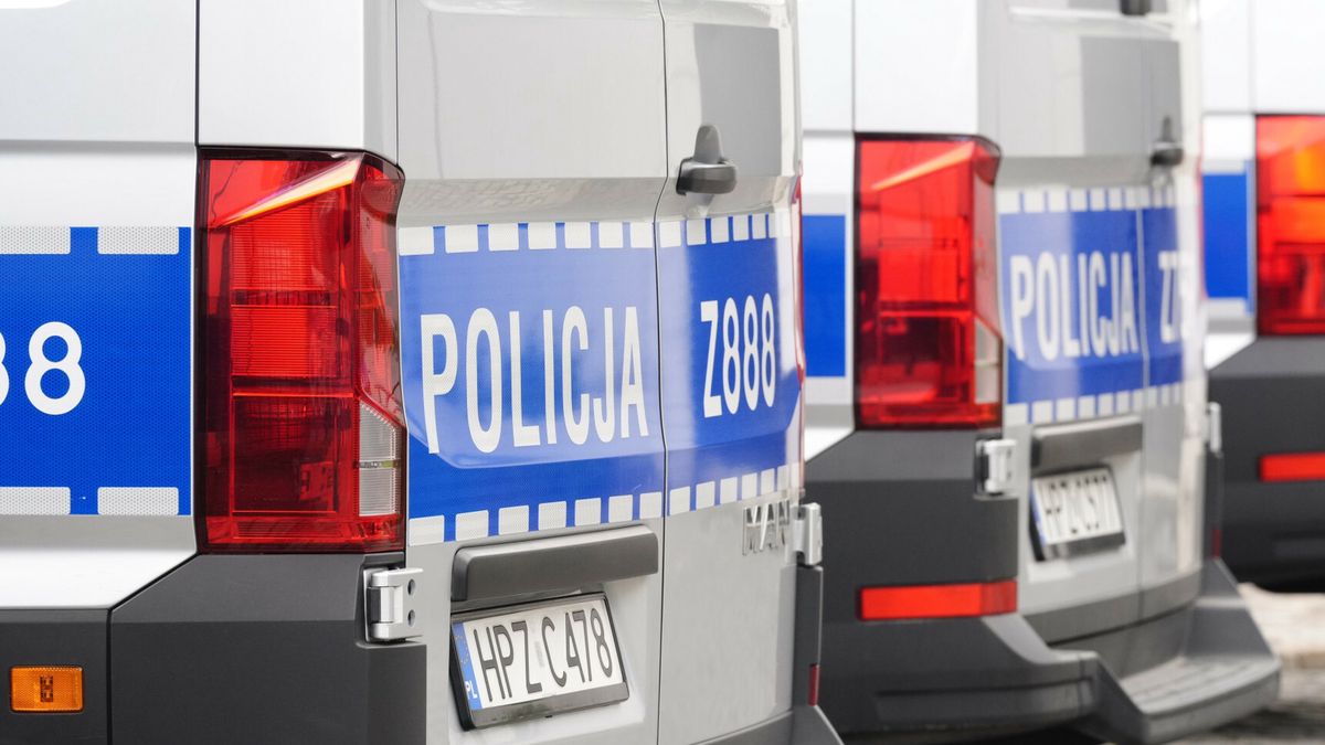 Noc Muze�w 202517.05.2025 Warszawa Obchody Nocy Muzeow . Kolejka chetnych do zwiedzania Belwederu for Marysia Zawada/REPORTERMarysia Zawada/REPORTER