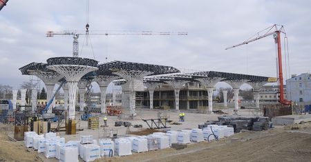Budowa dworca metropolitalnego wpadła w poślizg. Opóźnienie może sięgnąć kilku miesięcy