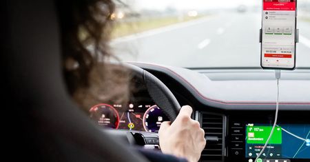 Masz starego smartfona? Nie zapłacisz za autostradę. W styczniu zmiana wymagań e-Toll