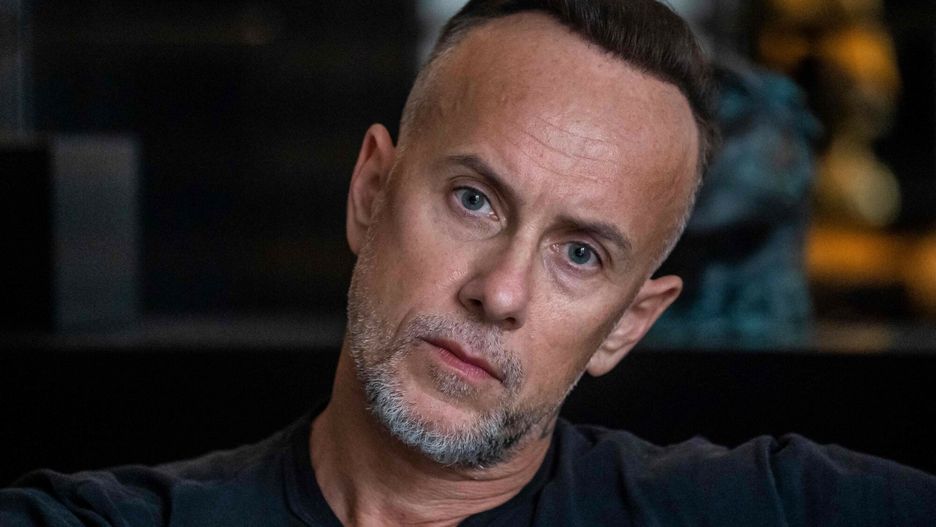 Nergal udzieli? wywiadu agencji AFP
Adam Darski, leader of Polish black metal band Behemoth, poses during an AFP interview in his apartment in Warsaw, Poland, on March 25, 2021. - The artist, better known as "Nergal" -- the name of an ancient Babylonian demon, has launched a crowdfunding campaign to fight multiple prosecutions against him and help others do the same. (Photo by Wojtek RADWANSKI / AFP)
WOJTEK RADWANSKI