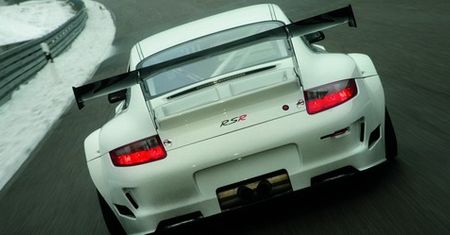 Ulepszone Porsche 911 GT3 RSR