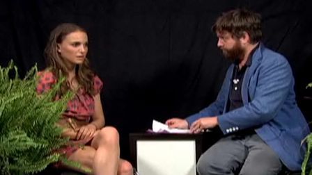 niezłe wideo: Gdy wywiad z Natalie Portman nie idzie po myśli 1