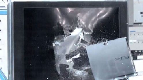 Lecące 80km/h PS3 rozbija telewizor (wideo) 1