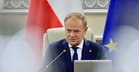 Tusk o udzieleniu zgody Ziobrze na pobyt w USA. "Bulwersująca sprawa"