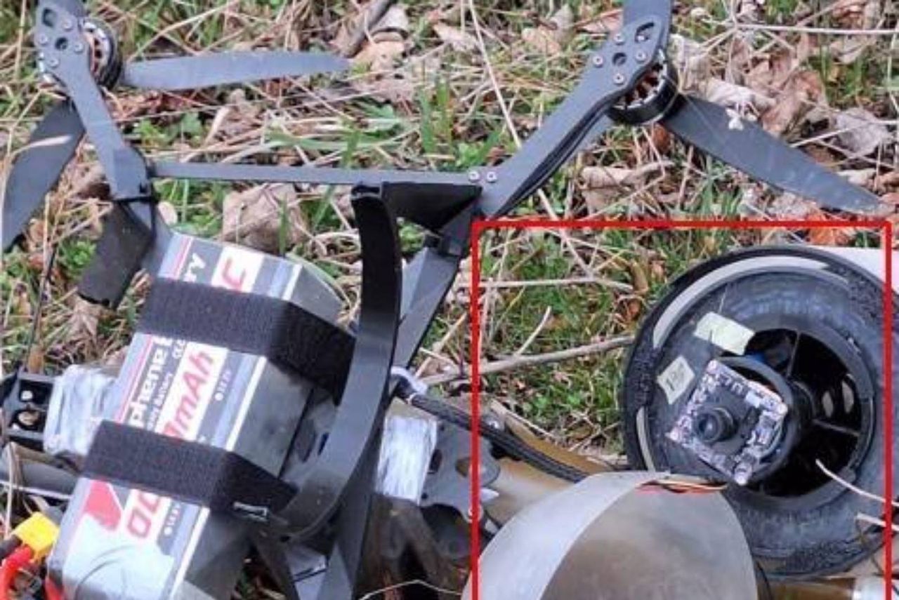 Russian combat novelties: a tethered drone on a cable straight from Moscow.