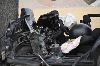 Tragiczny wypadek w Chełmnie. Nie żyje kobieta kierująca osobówką