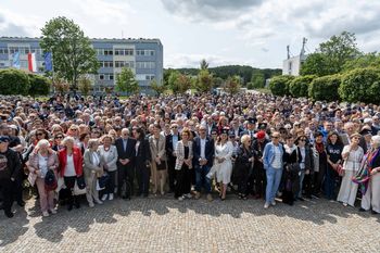 Kampus Uniwersytetu Gdańskiego pękał w szwach. Tysiące absolwentów największej uczelni na Pomorzu ponownie się spotkało