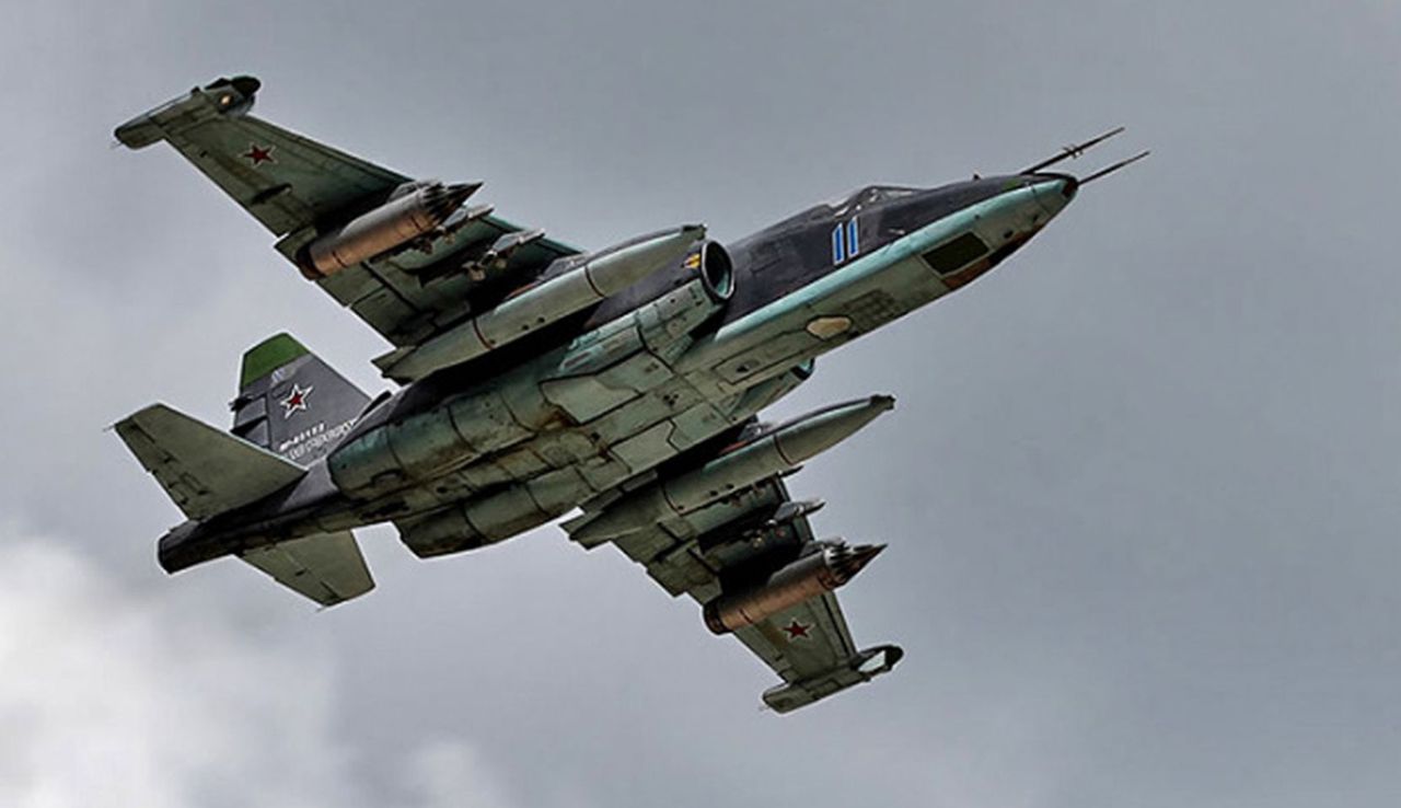 Su-25 podczas lotu, zdjęcie ilustracyjne