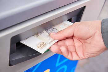 Co stanie się z pieniędzmi w bankach w czasie wojny? Wyjaśniamy