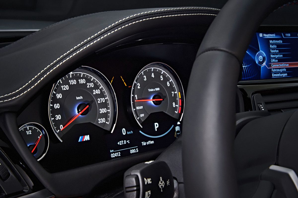 Ogromna galeria zdjęć z kabrioletem BMW M4 240