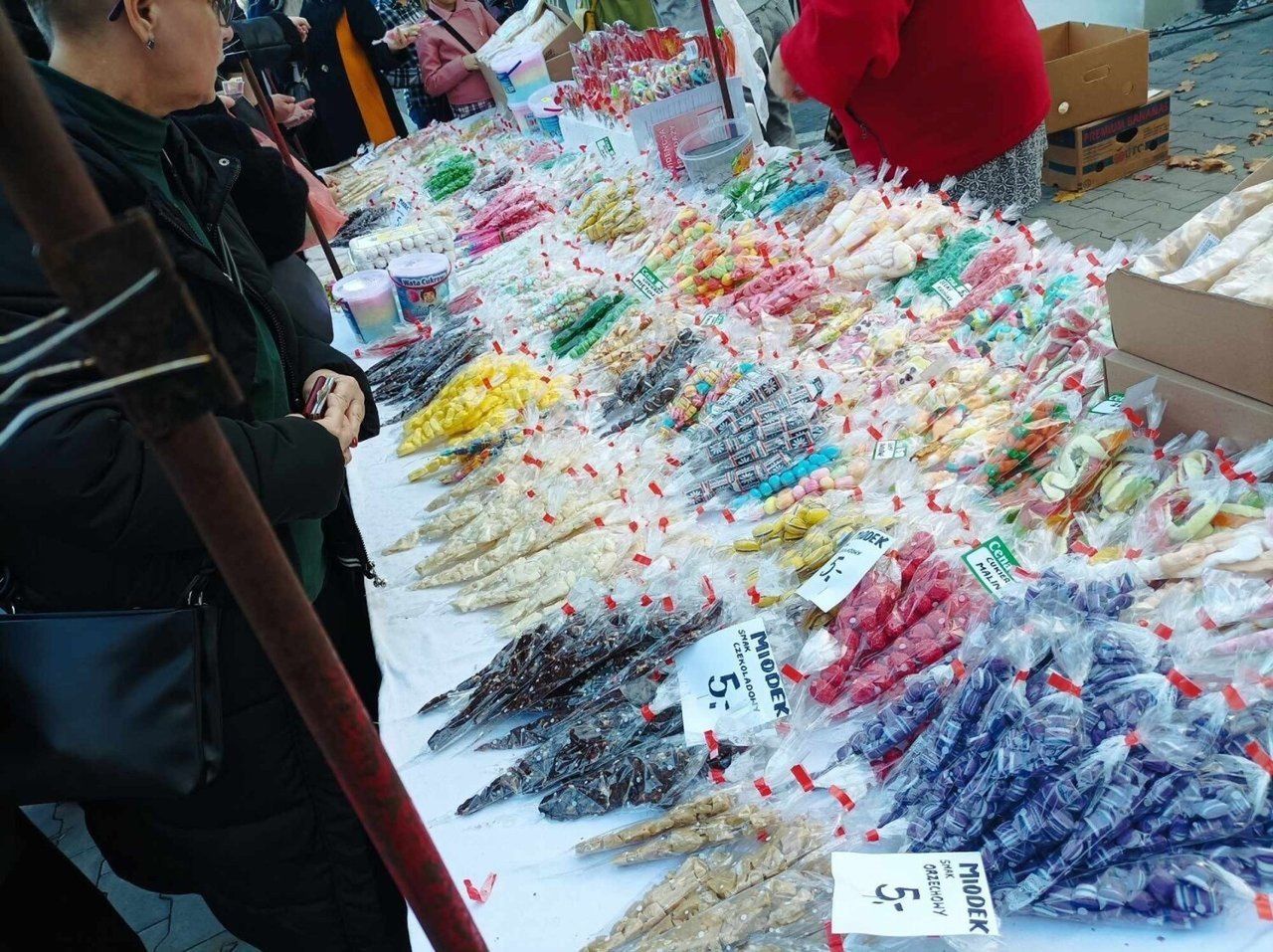 Cmentarne przysmaki nową tradycją. Jakie słodkości będą hitem na 1 listopada?