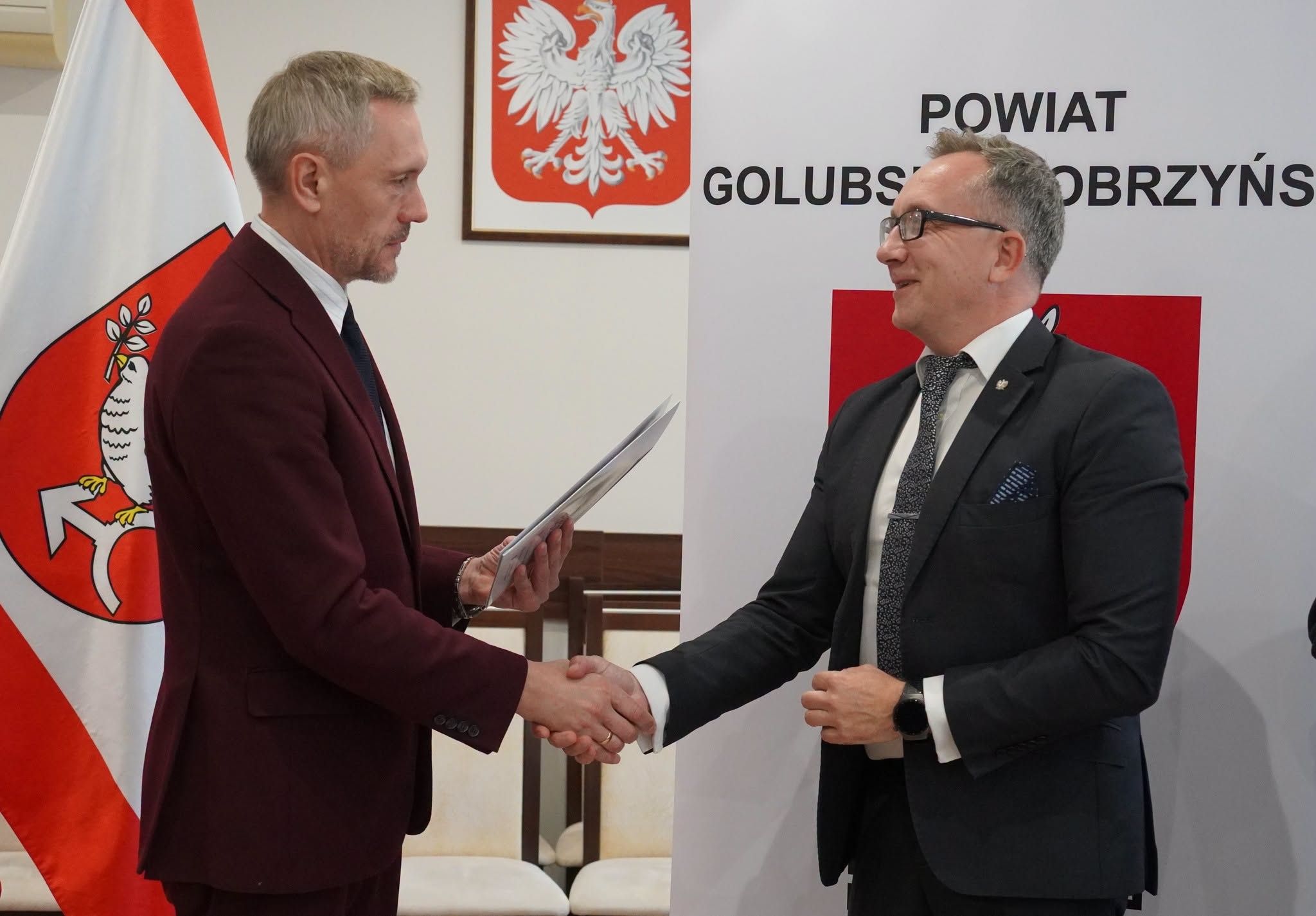 Nagrody otrzymali dyrektorzy i nauczyciele