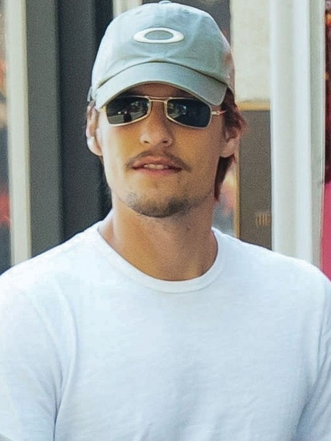  Jake Bongiovi 