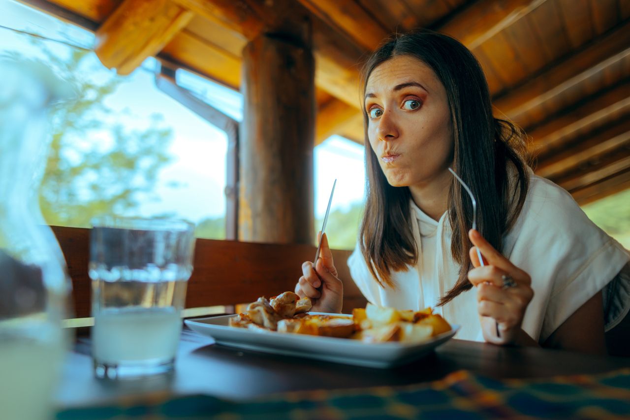 Umówiła się na randkę w restauracji. Była oszołomiona, gdy wyszło na jaw, kto ją zaprosił