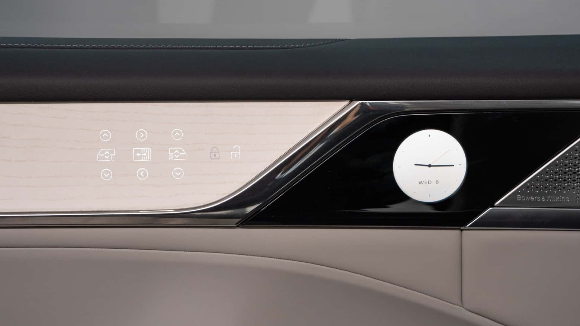 Volvo EM90