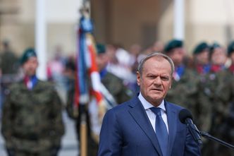 Nowe ogrodzenie rządowej willi z drutem kolczastym. Kosztowało fortunę