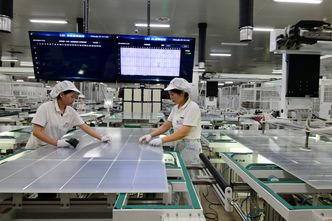 Chiny apelują o ograniczenie mocy produkcyjnych fotowoltaiki