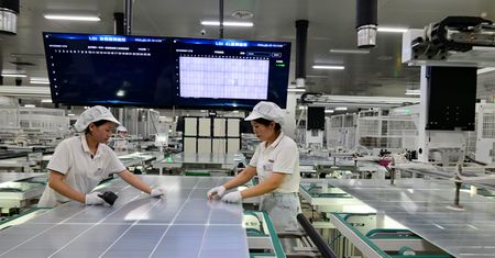 Chiny apelują o ograniczenie mocy produkcyjnych fotowoltaiki