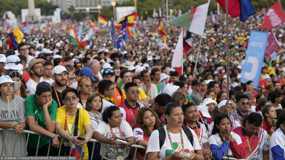 ?wiatowe Dni M?odzie?y w Portugalii
Several tens of thousands of pilgrims attended the opening mass of World Youth Day at Eduardo VII park in central Lisbon, Tuesday, Aug. 1, 2023. Pope Francis will arrive Aug. 2 to attend the event that is expected to bring hundreds of thousands of young Catholic faithful to Lisbon and finishes Aug. 6. (AP Photo/Armando Franca)
Armando Franca