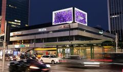 Galaxy Z Flip4 przejmuje warszawski Marriott w najnowszej kampanii Samsunga