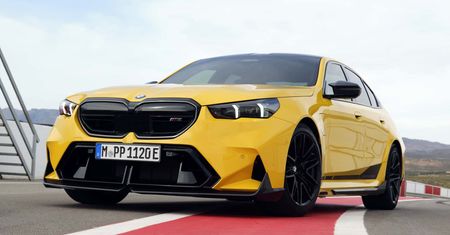 BMW M5 zyskało pakiet Performance. Nie liczcie jednak na niższą masę