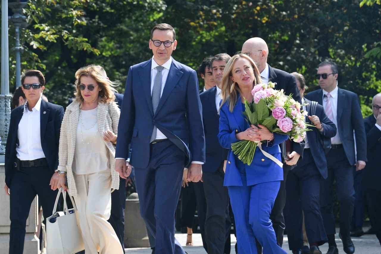 Morawiecki tylko się uśmiechał. Stanowcze słowa premier Włoch