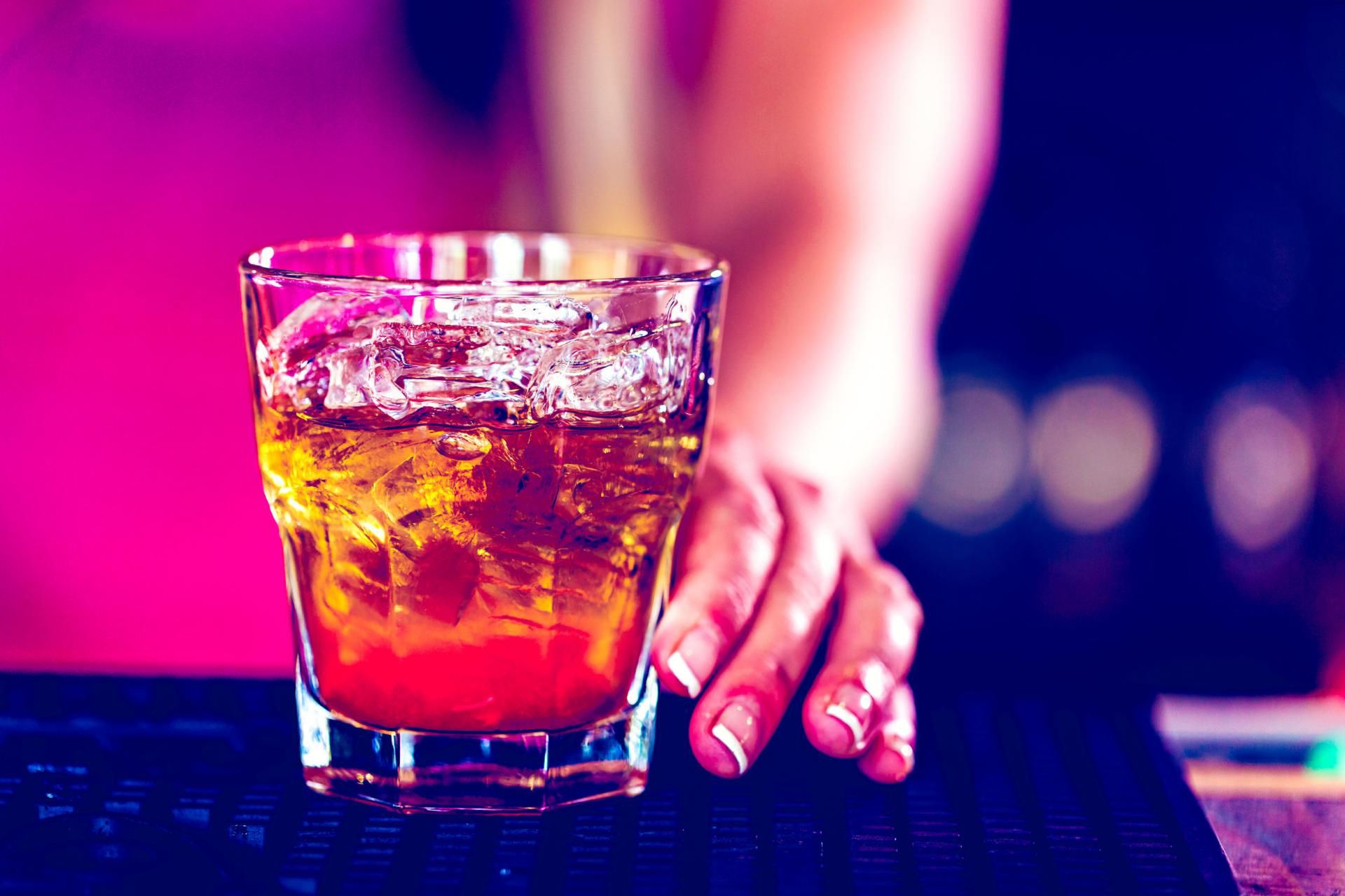 Alkohol dobrze łączyć z innymi napojami