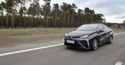 Jest zarejestrowana w Polsce, ale nie można jej tu zatankować. Jeździłem Toyotą Mirai