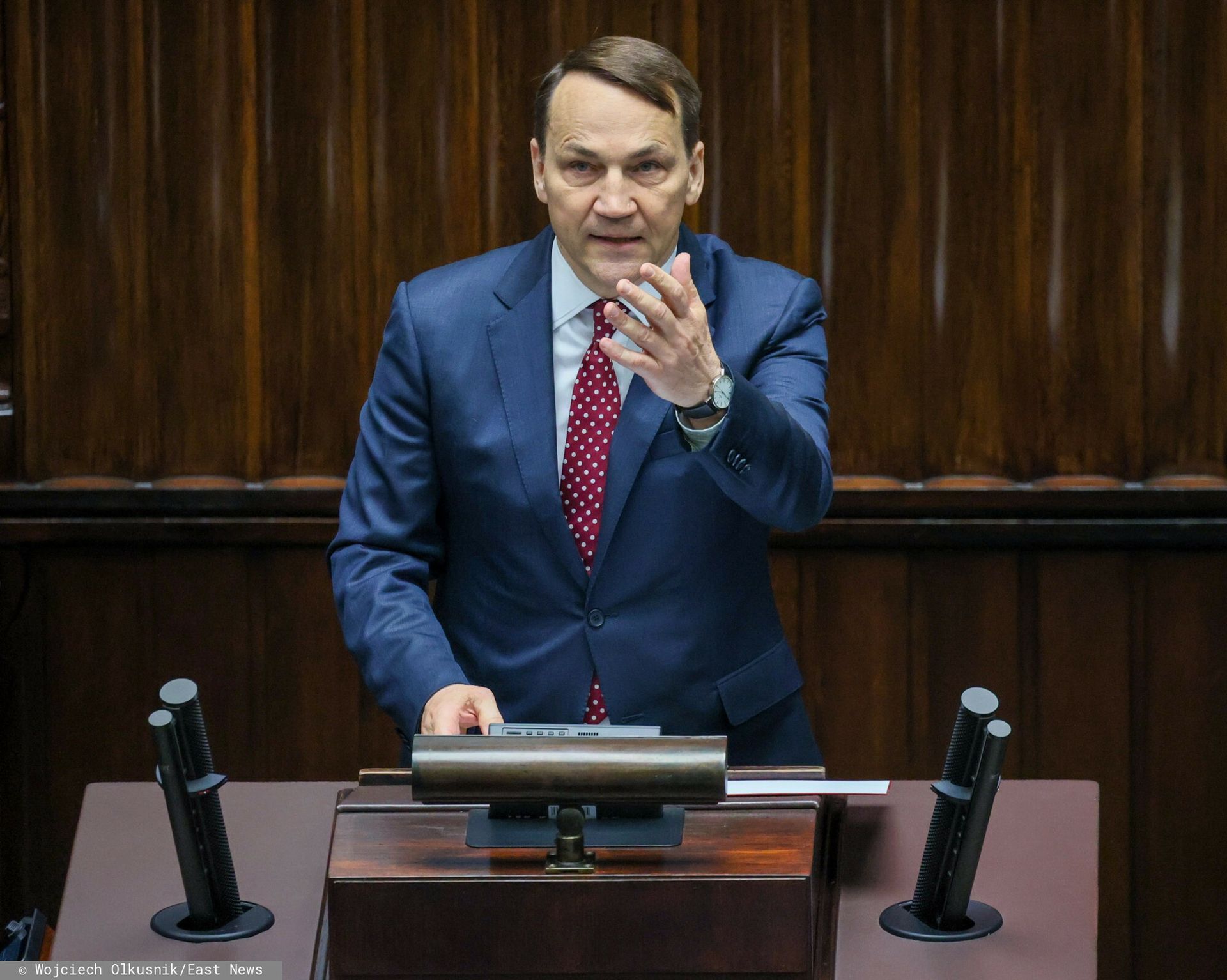 Czy Sikorski powstrzyma prawicę? [OPINIA]