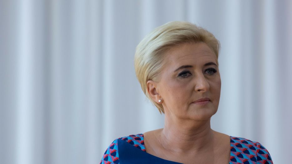 Agata Kornhauser-Duda zajęła się tworzeniem kotylionów z dziećmi 