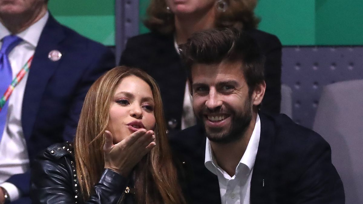 MADRID, SPAIN - NOVEMBER 24: Musician Shakira and football player Gerrard Pique in the Final between Spain and Canada during Day Seven of the 2019 David Cup at La Caja Magica on November 24, 2019 in Madrid, Spain. (Photo by Alex Pantling/Getty Images)