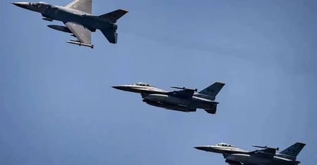 Kraj NATO zdecydował. W tle ukraińskie myśliwce F-16