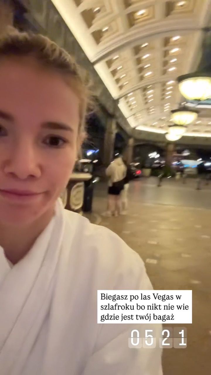 Maja Bohosiewicz spaceruje po Las Vegas w szlafroku