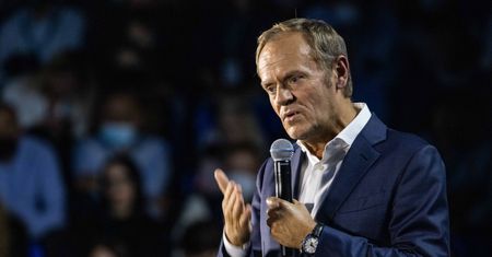 Donald Tusk ostro o politykach PO. "Nauczę ich dyscypliny"