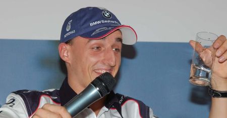 Kubica wygrywa rajd!
