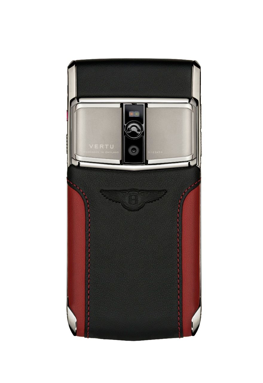 Vertu Signature Touch for Bentley to smartfon za niemal 40 tysięcy złotych 11