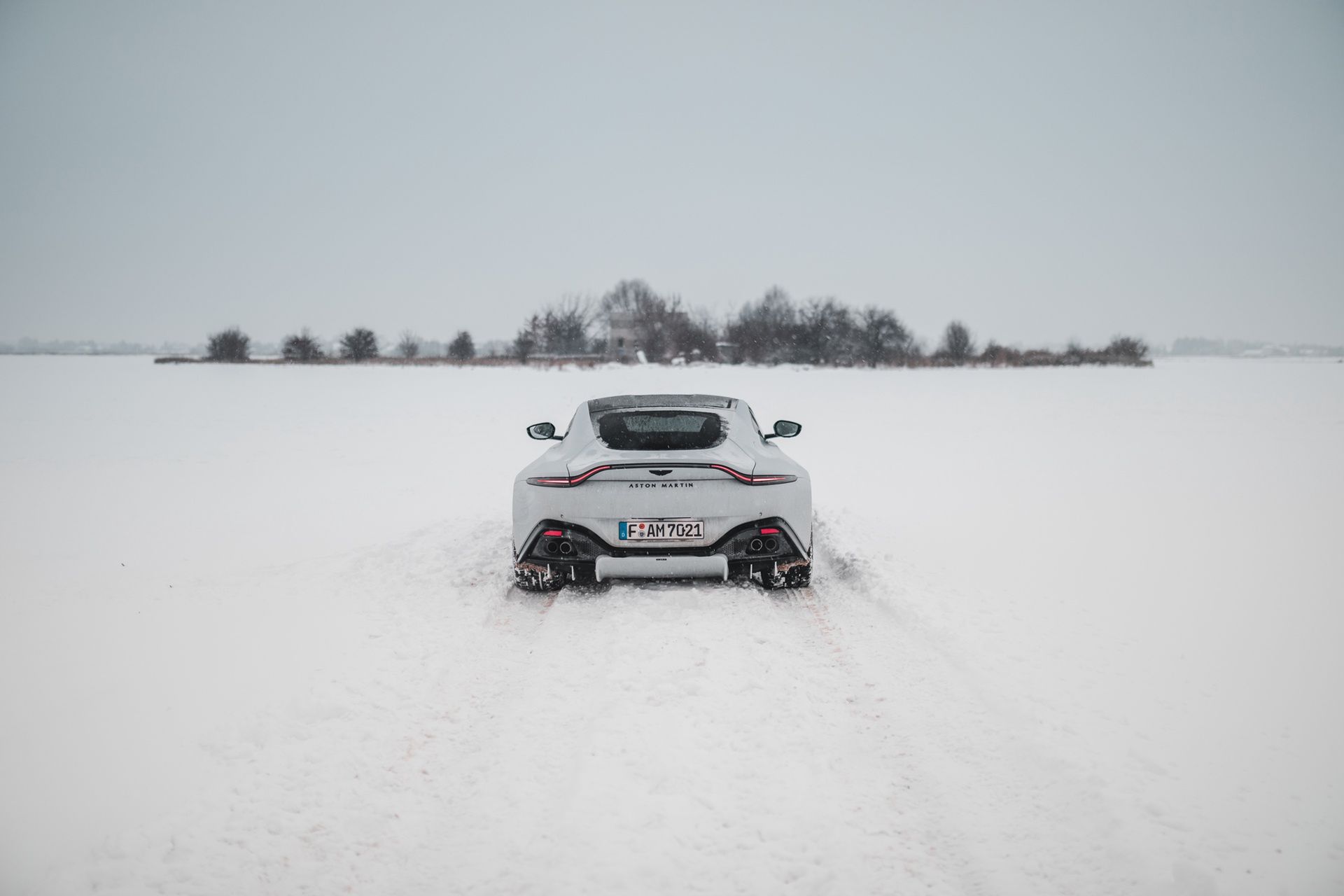 Aston Martin Vantage (2022)