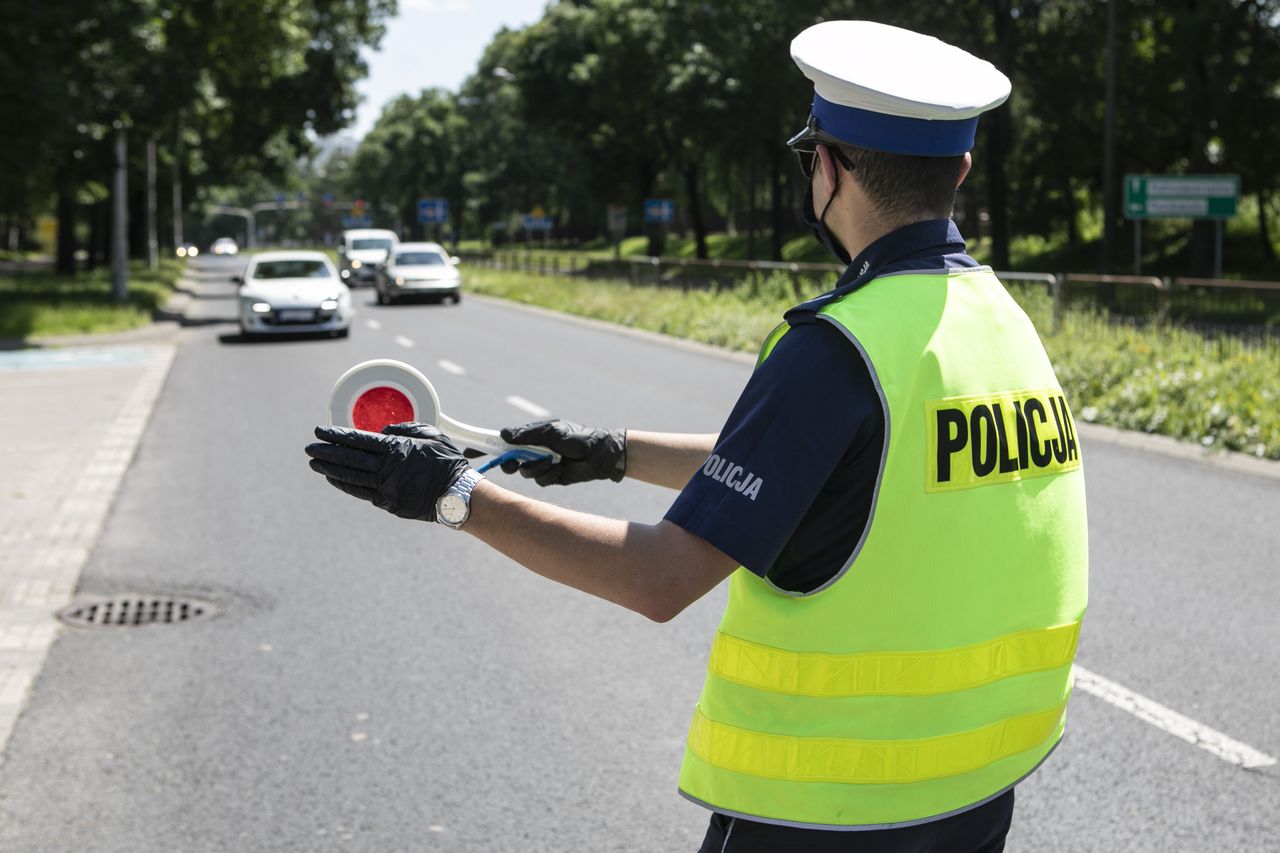 Zaostrzą się kary za nieprzepisową jazdę. Tych wykroczeń unikaj za kierownicą jak ognia