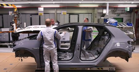 Volkswagen wstrzyma produkcję samochodów w fabryce w Dreźnie