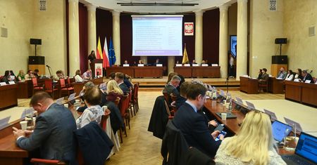 Rada Warszawy zdecydowała. Ważył się los wiceprezydenta