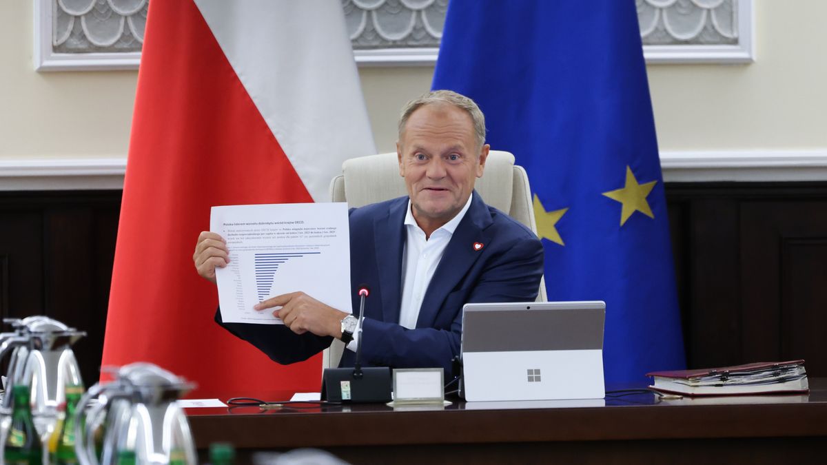 Donald Tusk przed posiedzeniem rządu