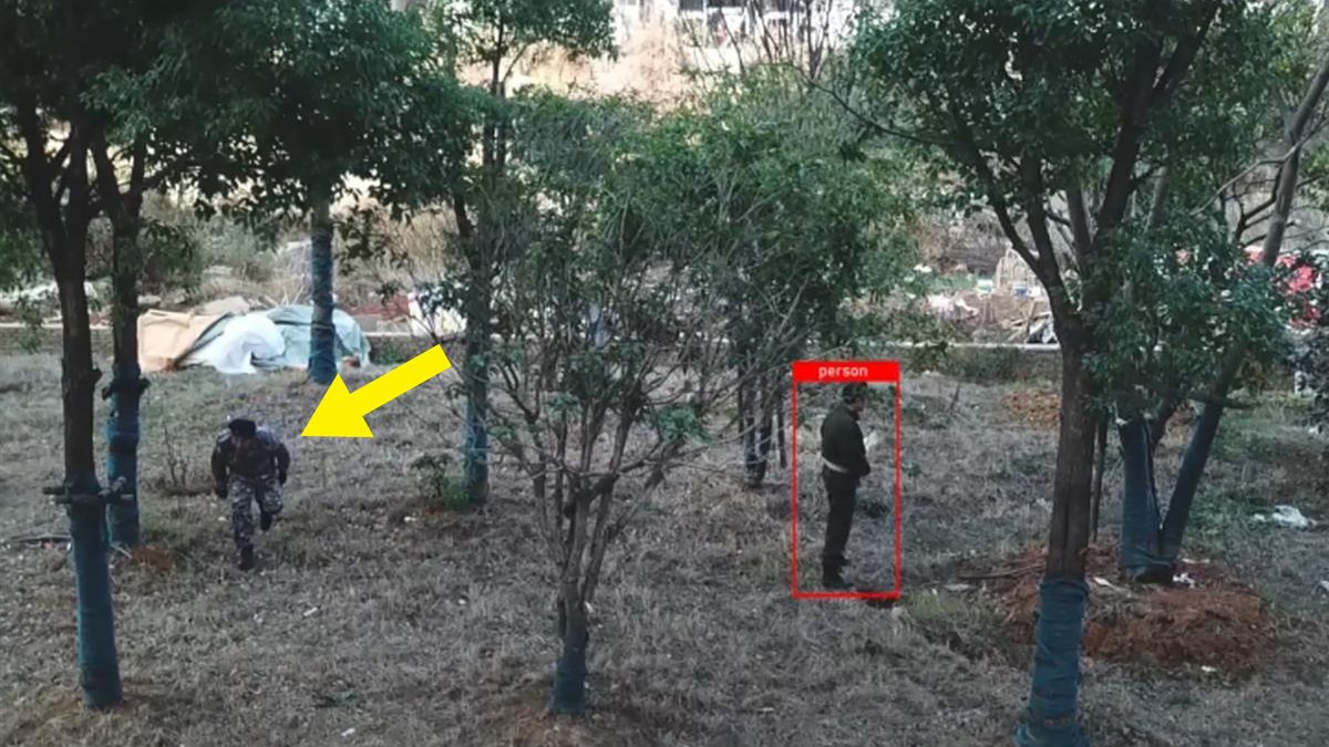 InvisDefense pozwoli na ukrycie się w różnych środowiskach.