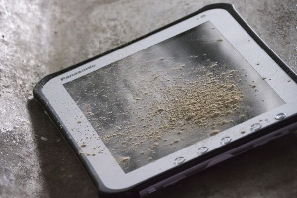 panasonic toughpad fx-a1 tablet wygląd odporność uszkodzenia