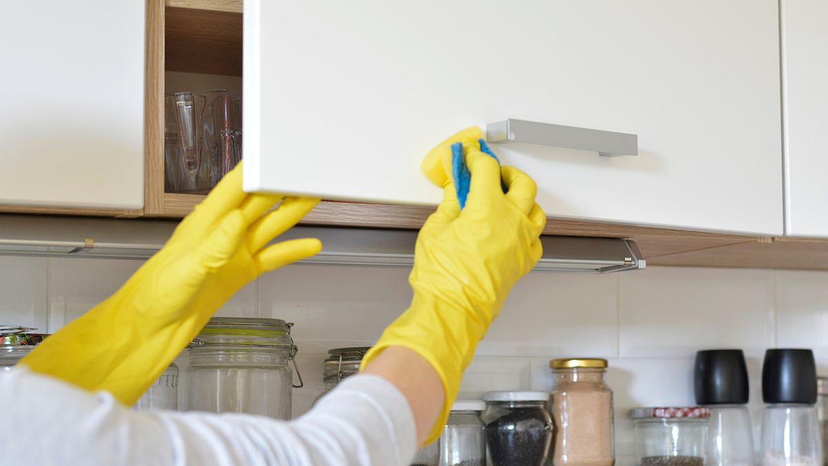 Produkty używane w kuchni mogą się też przydać przy sprzątaniu 