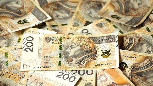 Polskie pieniądze o nominale 200 zł